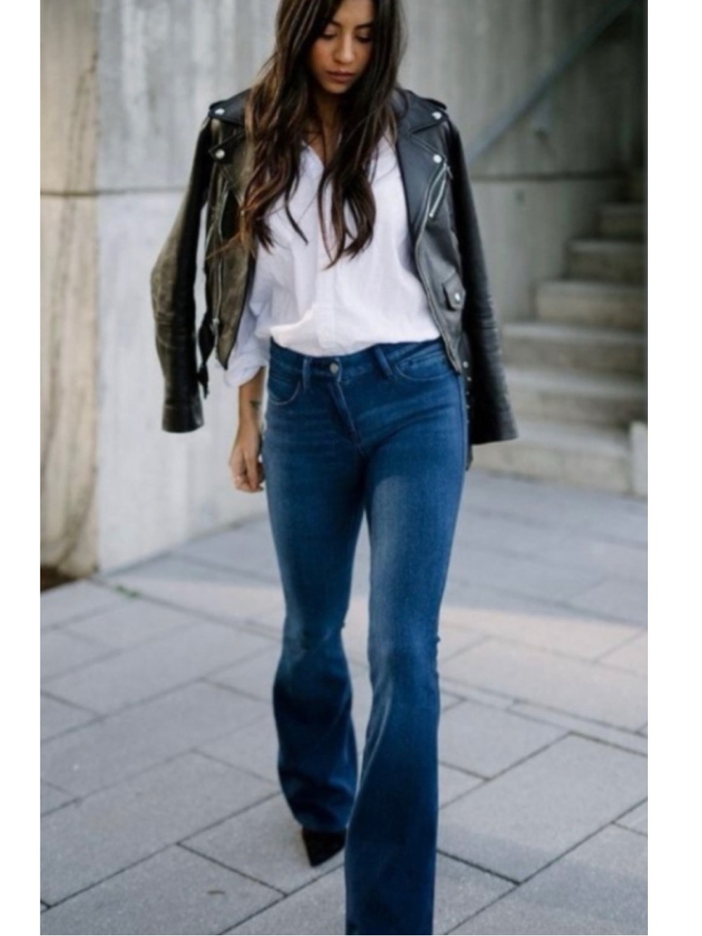 MOTHER The Wilder Flare Jeans Love Potion No. 9 Blue Size 26